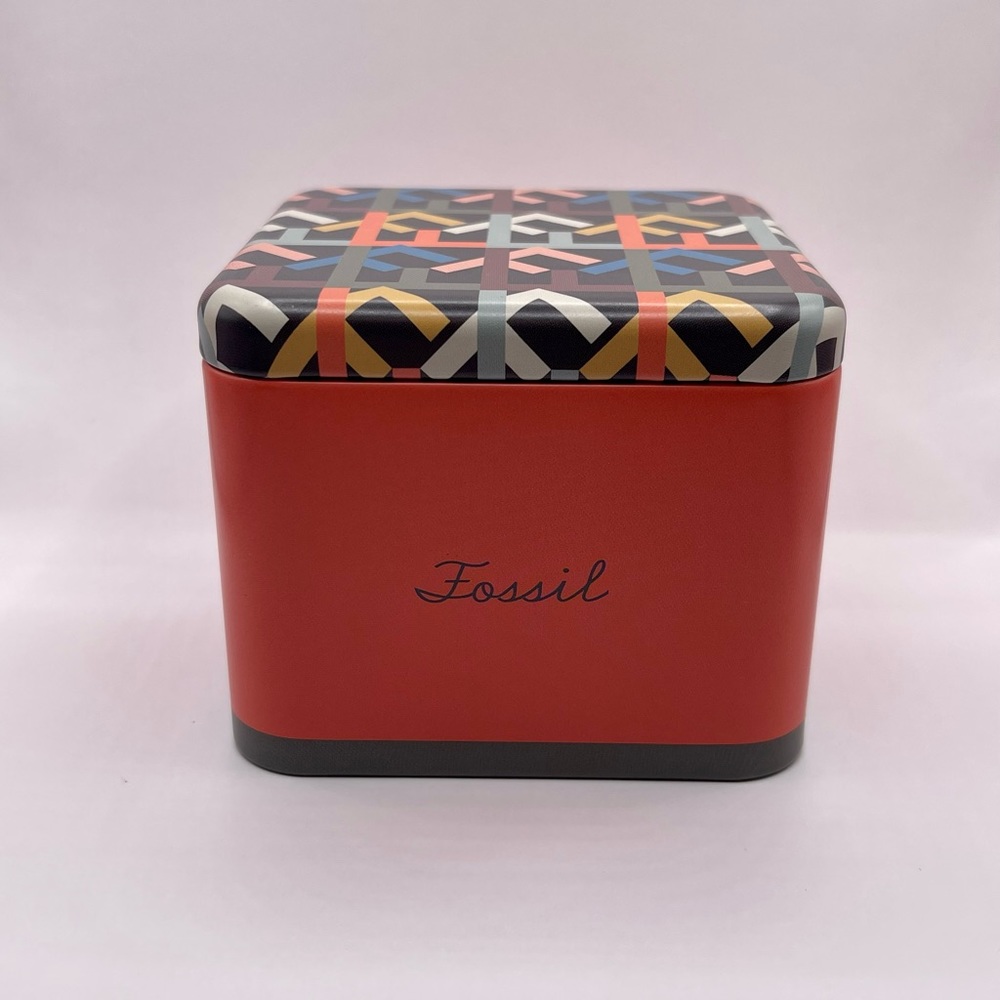 Fossil Tin - Picture 2 of 6